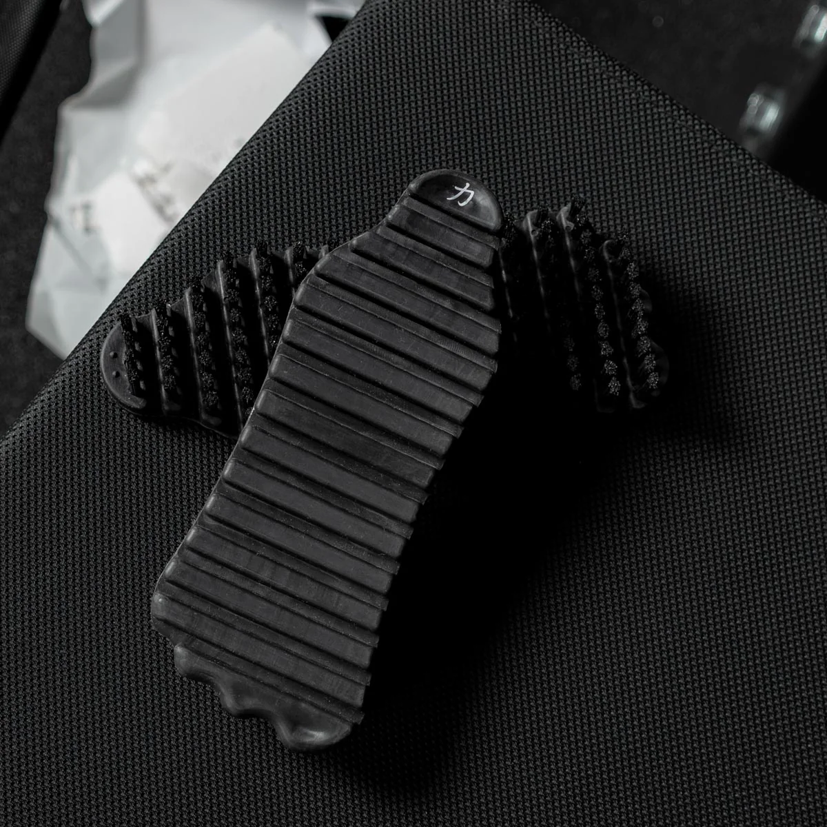 Barbell Brush – Cleaning Brush with Nylon Bristles - Image 6