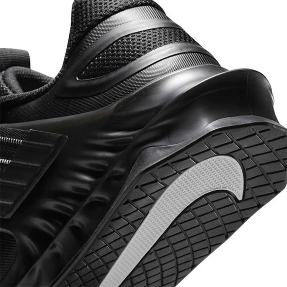 Nike Savaleos - Black - Image 8